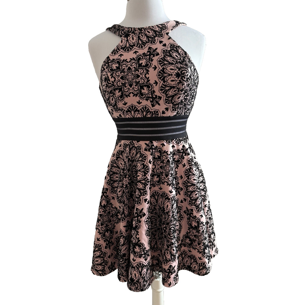 City Studio‎ Women's Jr 7 Whimsigoth Pink Velvet Floral Halter Sheer Waist Dress